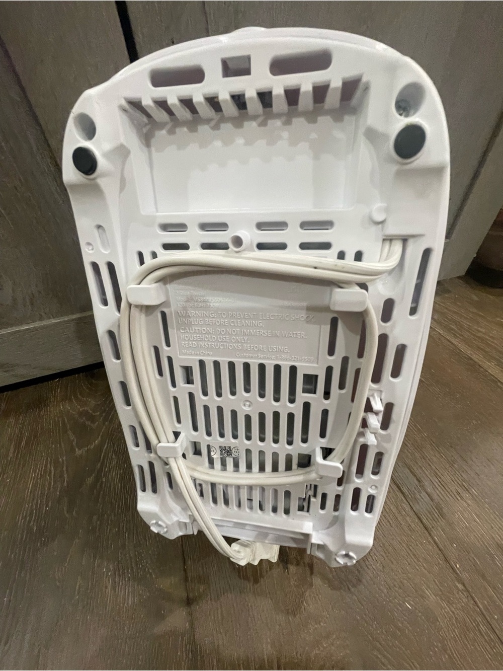 White 2-Slice Toaster with Adjustable Browning Control - - Picture 3 of 5